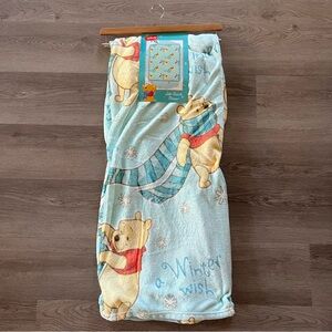 NWT Disney Winnie the Pooh Winter Christmas Silk Touch Throw Blanket
